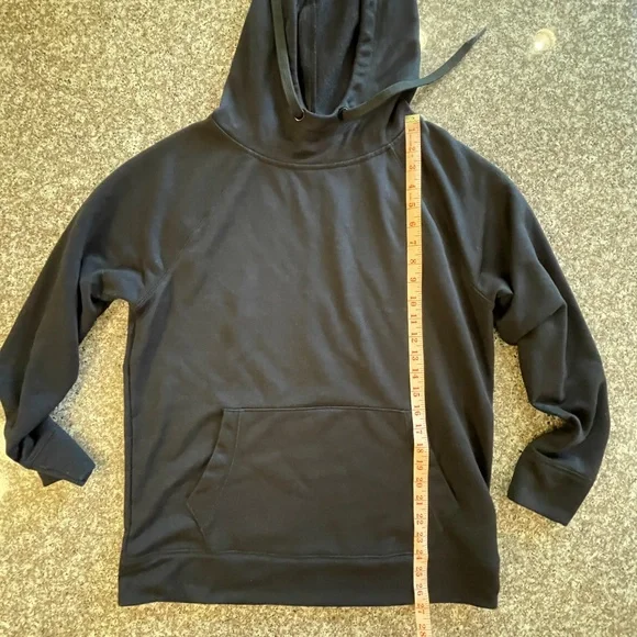 Athleta Incline Hoodie Pullover   size Medium   Black color   front pocket - Picture 4 of 7